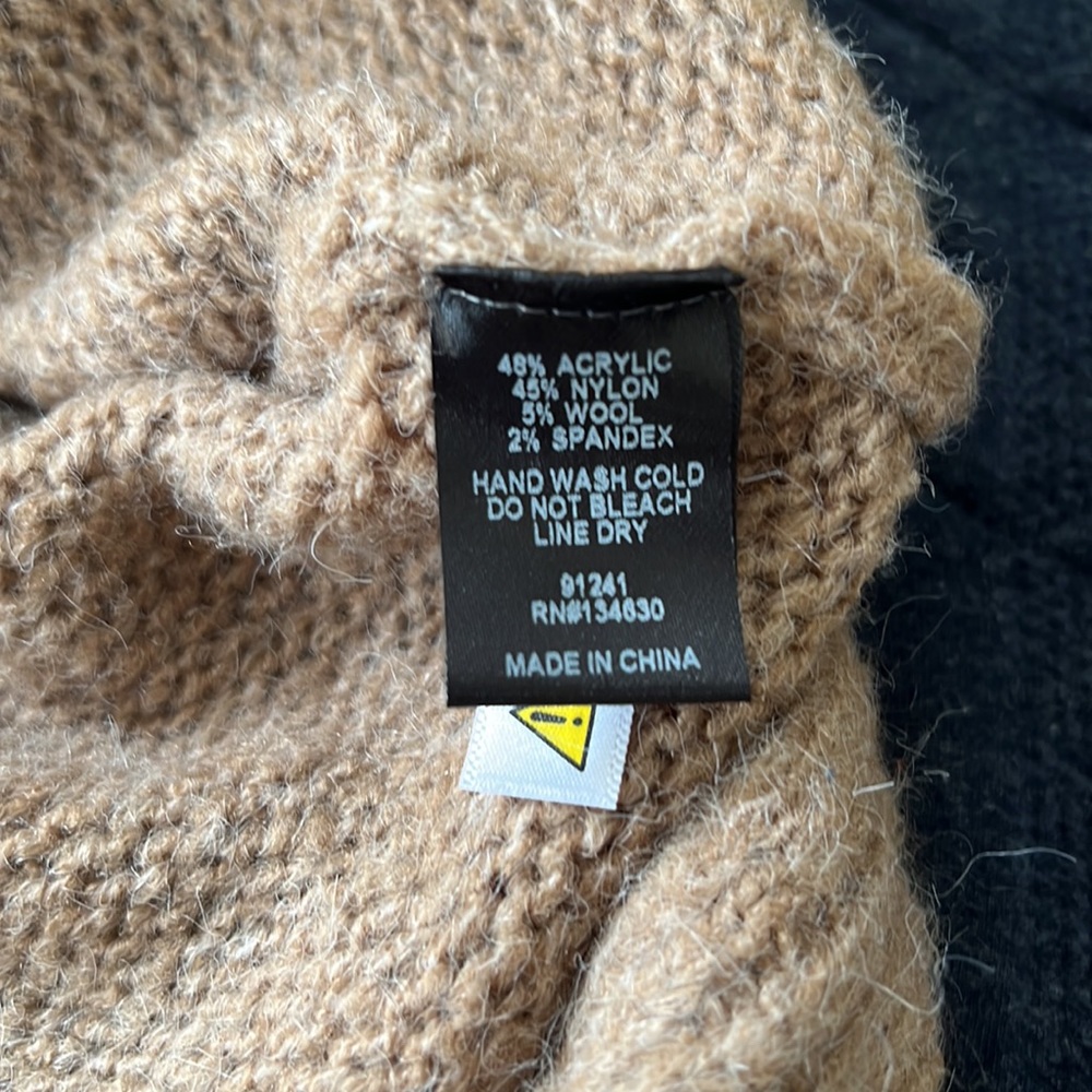 Anthropologie Sweater - Picture 5 of 8